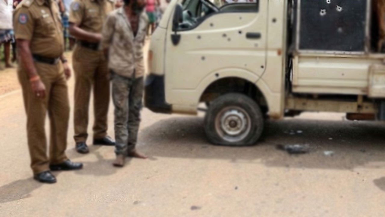 பொலிஸாரின் கட்டளையை மீறிச் சென்ற லொறி மீது துப்பாக்கிப் பிரயோகம்