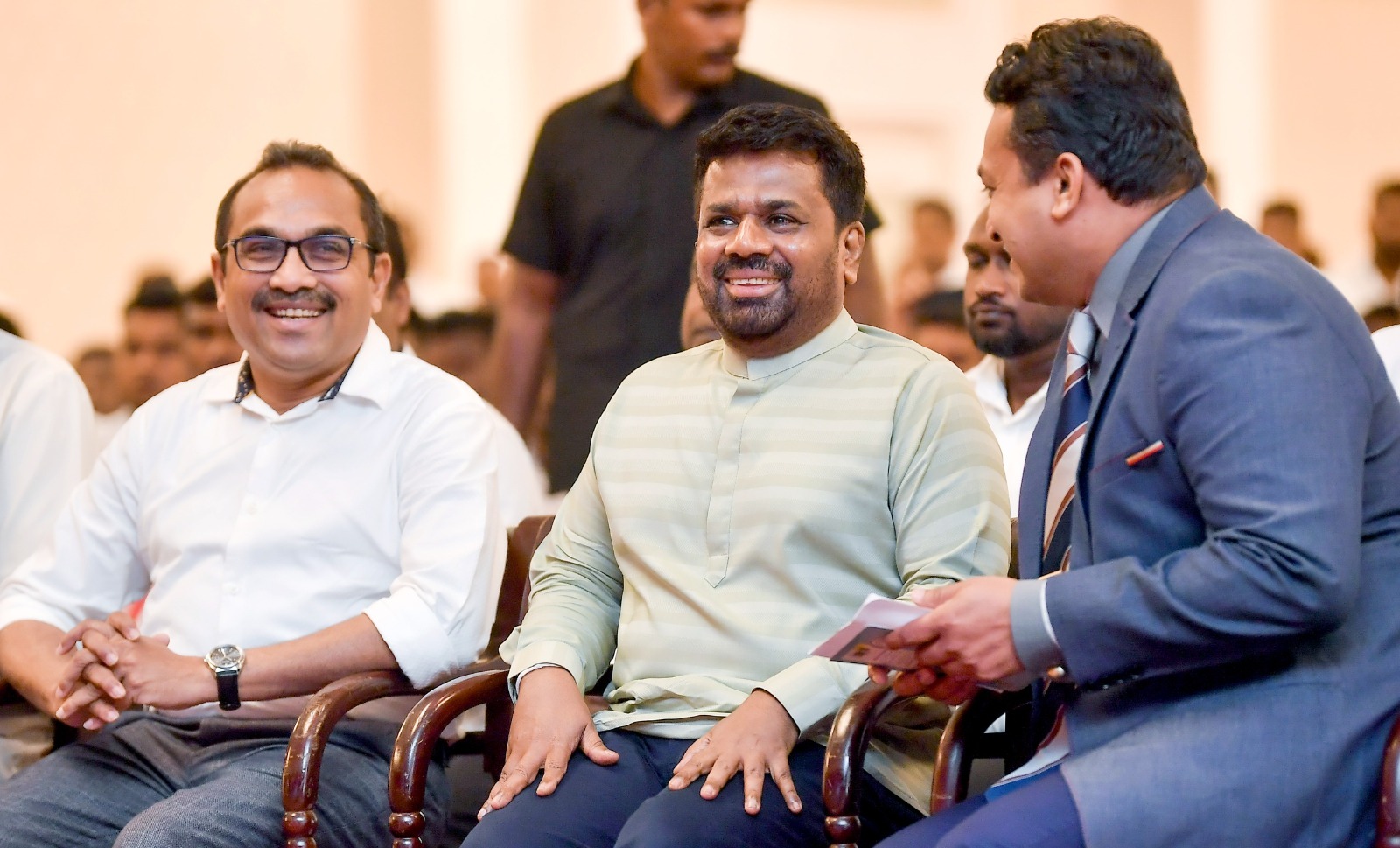 இ.போ.சபைக்கு 541 புதிய ஊழியர்கள்; பொதுப் போக்குவரத்தை நவீனமயப்படுத்த ஜனாதிபதி உறுதி!