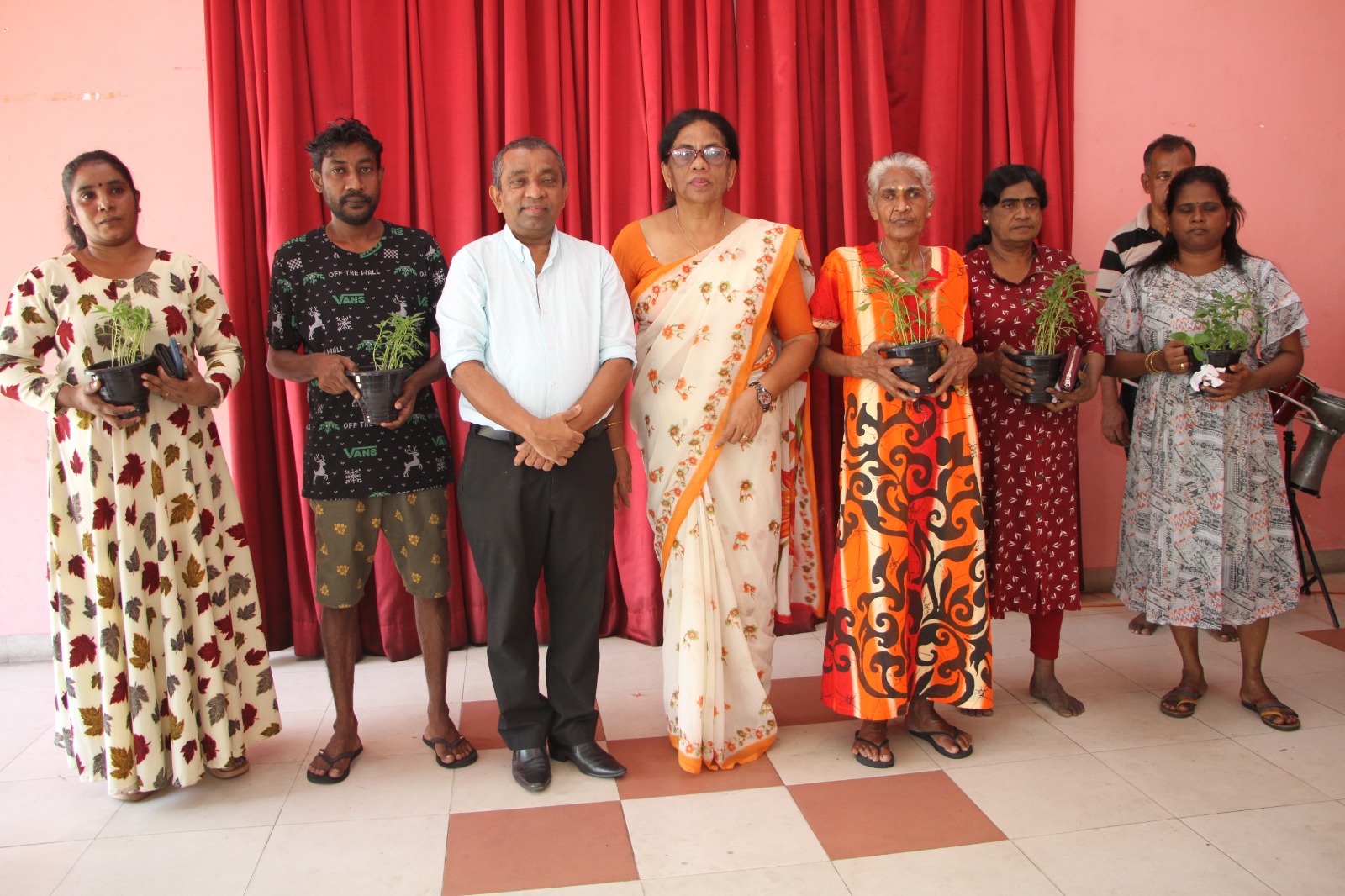 “தூய்மையான இலங்கை”: ஜிந்துபிட்டி 120 வத்தை கிராமத்தில் விசேட நிகழ்ச்சி!”