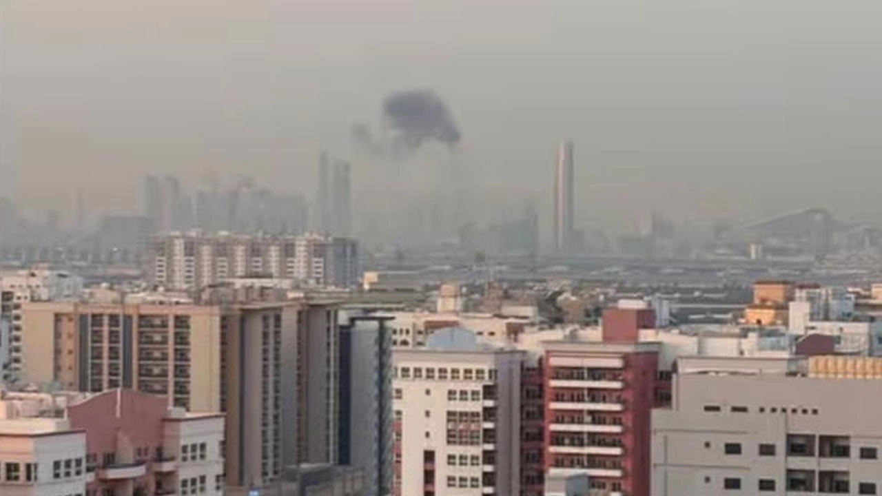 டுபாய் விமான நிலையம் அருகில் வெடிப்புச் சத்தம் – Flightradar24 தகவல்