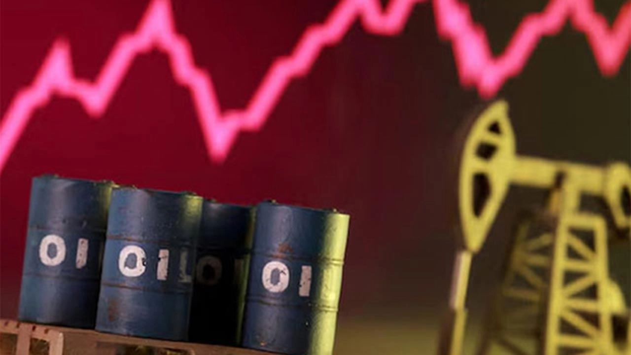 தாக்குதலால் எண்ணெய் விலை உயர்வு