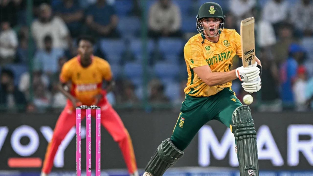 தென்னாபிரிக்கா அணி வெற்றி