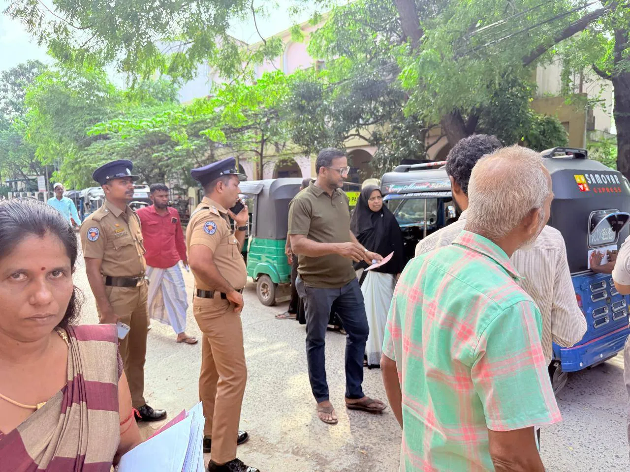 “‘முழு நாடும் ஒன்றாக’ தேசிய போதைப்பொருள் ஒழிப்பு வாரம்: காத்தான்குடியில் விழிப்புணர்வு நடவடிக்கை”