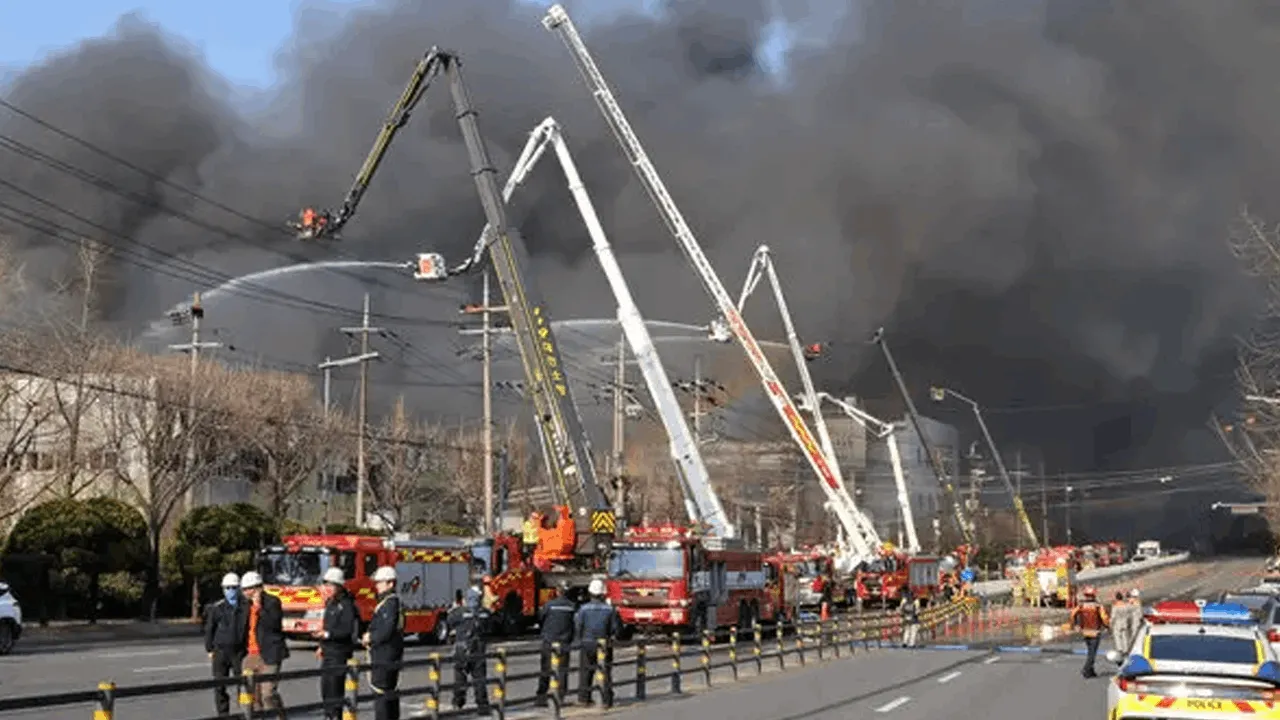 தென் கொரியா தொழிற்சாலையில் தீ விபத்து: 10 பேர் பலி