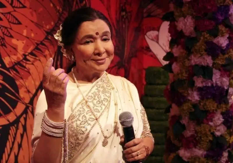 புகழ்பெற்ற பாடகி ஆஷா போஸ்லே காலமானார்!