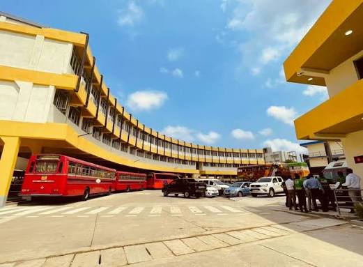 புறக்கோட்டை பேருந்து நிலையத்தைச் சேதப்படுத்திய நபர் கைது!